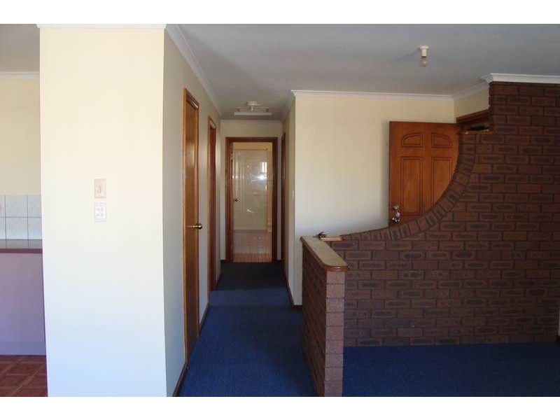 1/2 Steel Place, Boulder, Kalgoorlie WA 6430