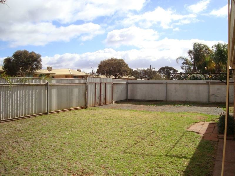 1/2 Steel Place, Boulder, Kalgoorlie WA 6430