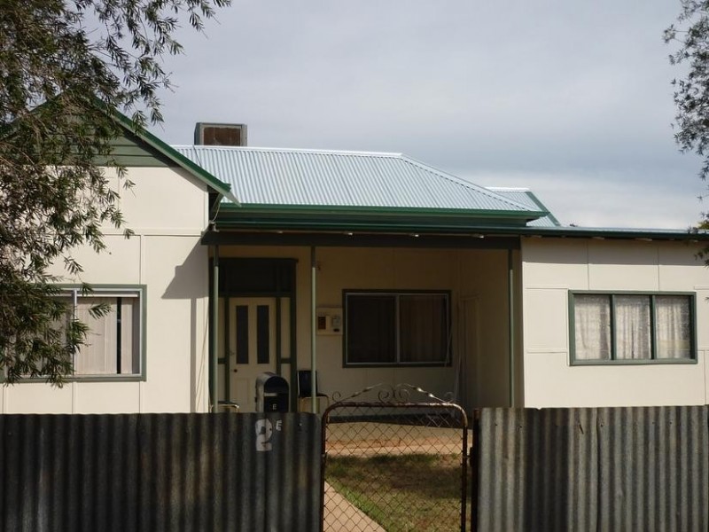 2E Campbell Street, Kalgoorlie WA 6430