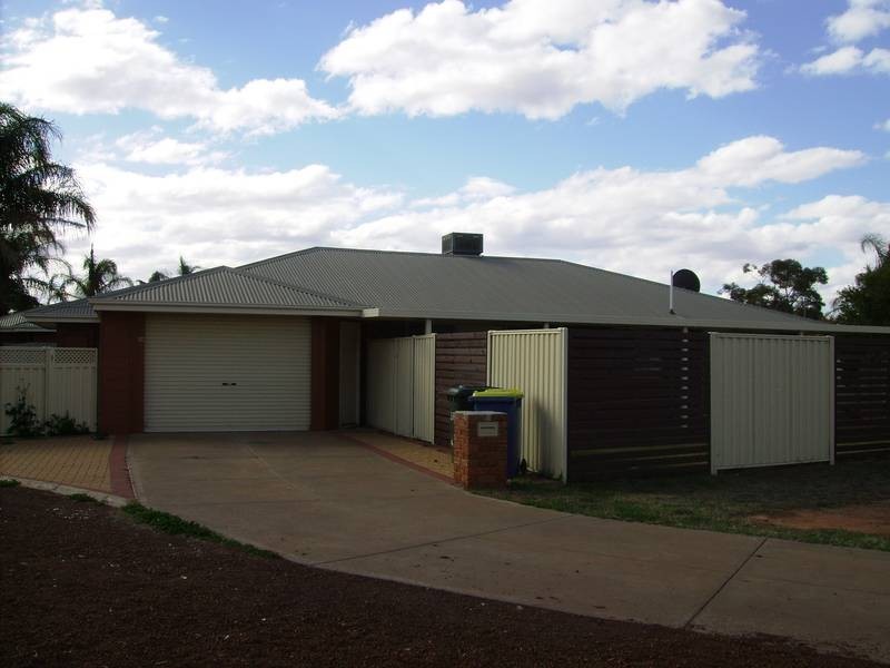 3B Bracklemann Drive, Boulder WA 6432