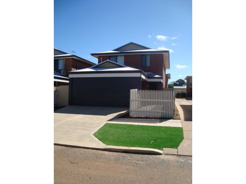 1/16 Hanbury Street, Kalgoorlie WA 6430