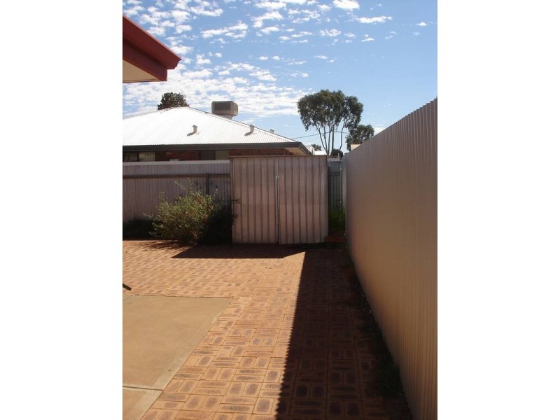 4/52 Roberts Street, Kalgoorlie WA 6430