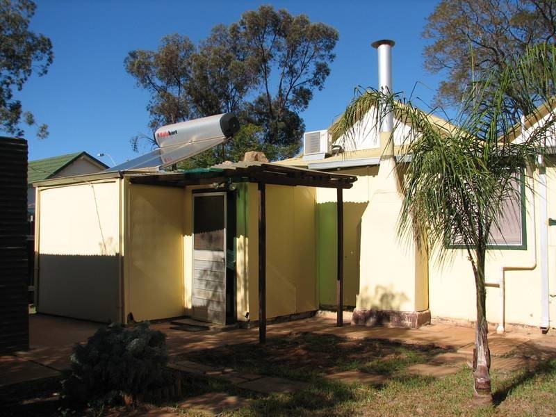 83 Hopkins Street, Boulder WA 6432