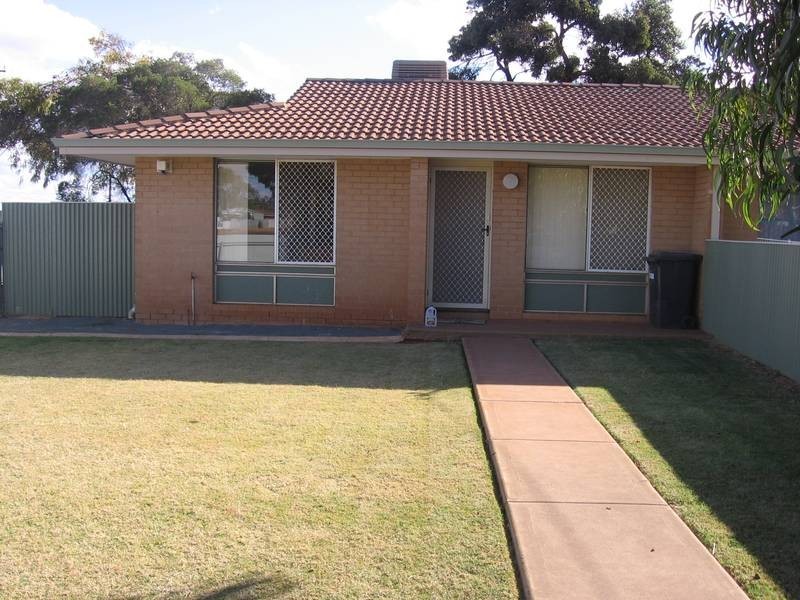 2a Talmalmo Place, South Kalgoorlie WA 6430