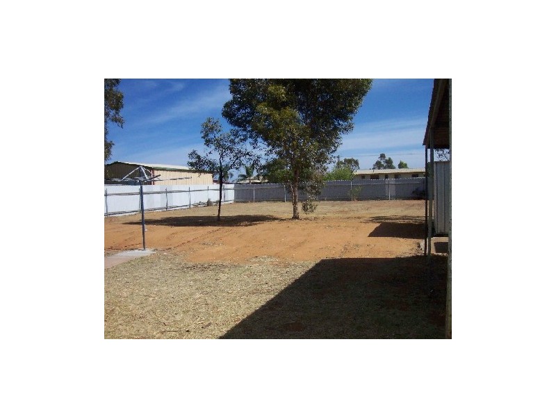106 Sylvester Street, Coolgardie WA 6429