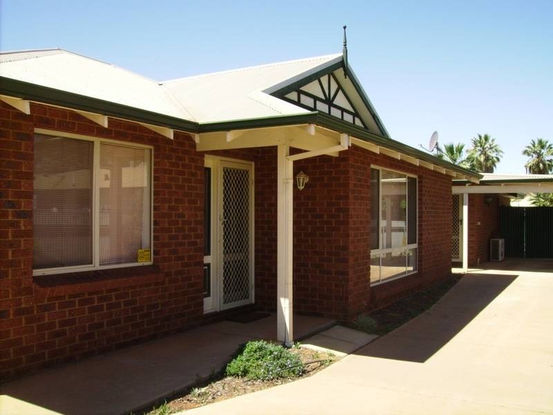 2/74 Moran Street, Boulder WA 6432