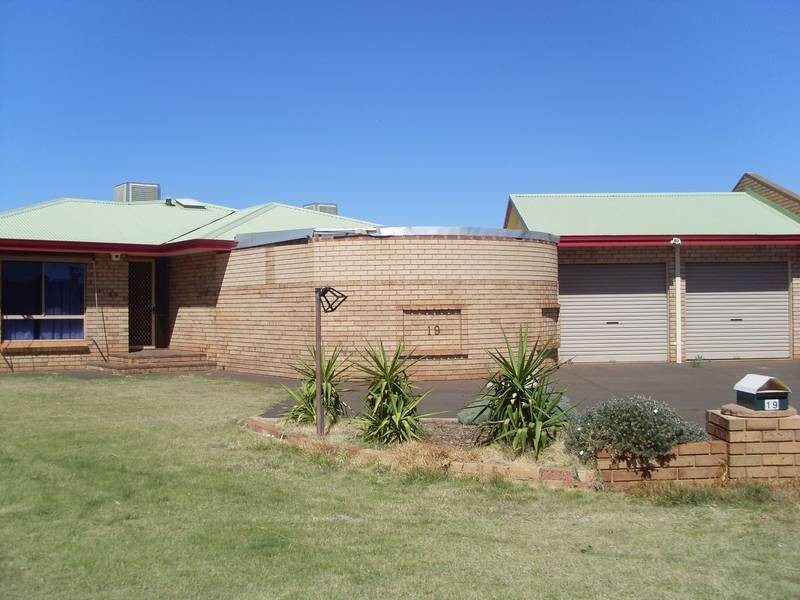 19 Fairetha Place, Kalgoorlie WA 6430