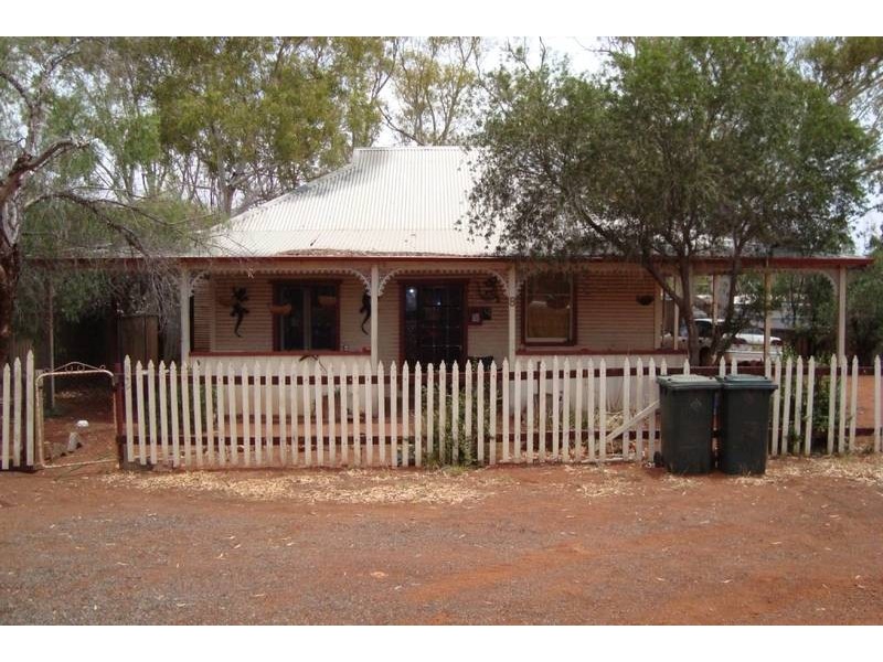 8 Queen Victoria Street, Leonora WA 6438