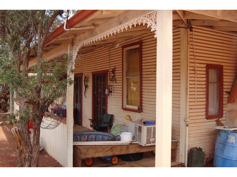 8 Queen Victoria Street, Leonora WA 6438