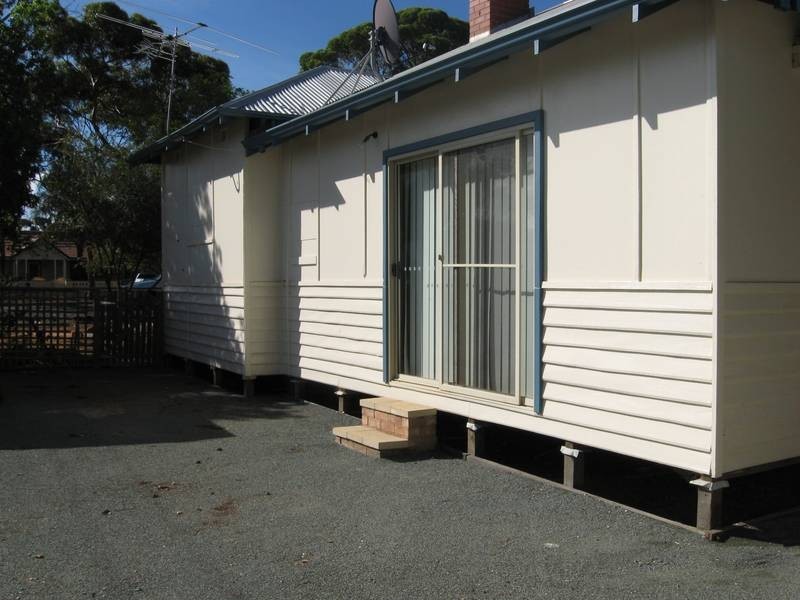 33 Campbell Street, Lamington WA 6430