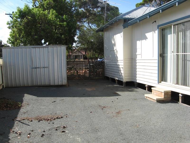 33 Campbell Street, Lamington WA 6430