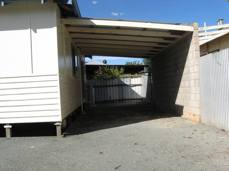 33 Campbell Street, Lamington WA 6430