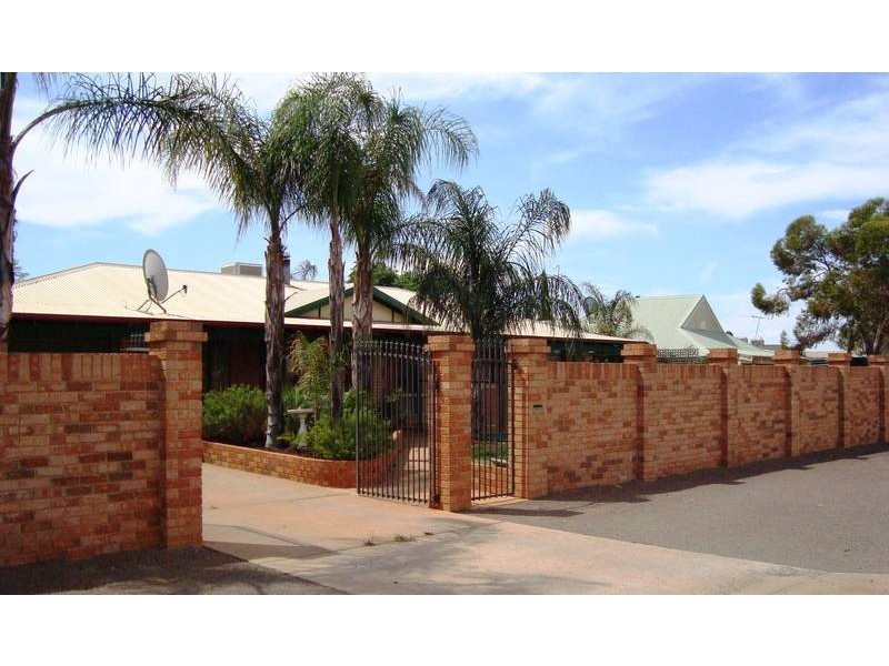 22 Bracklemann Drive, FAIRWAYS, Kalgoorlie WA 6430