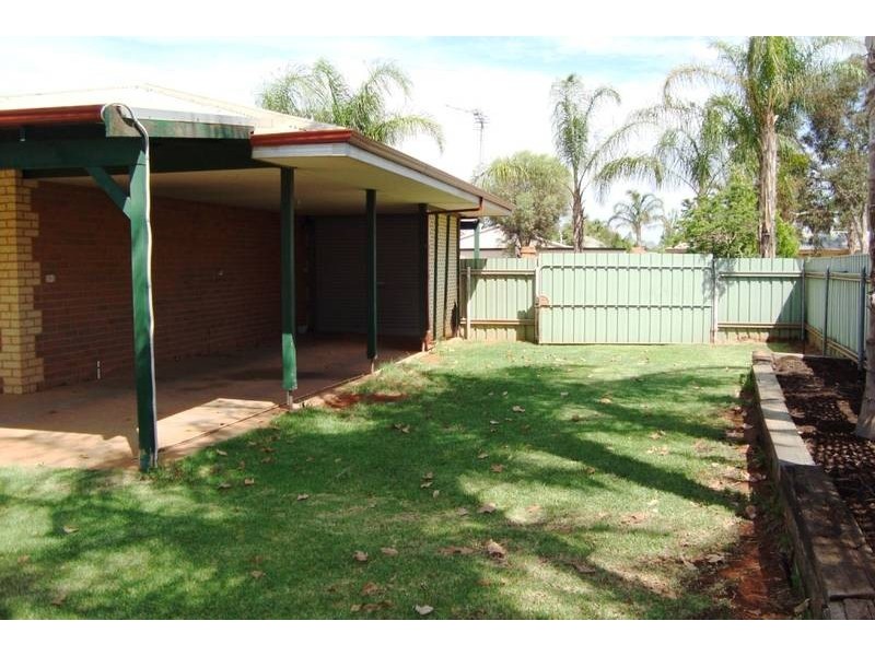 22 Bracklemann Drive, FAIRWAYS, Kalgoorlie WA 6430