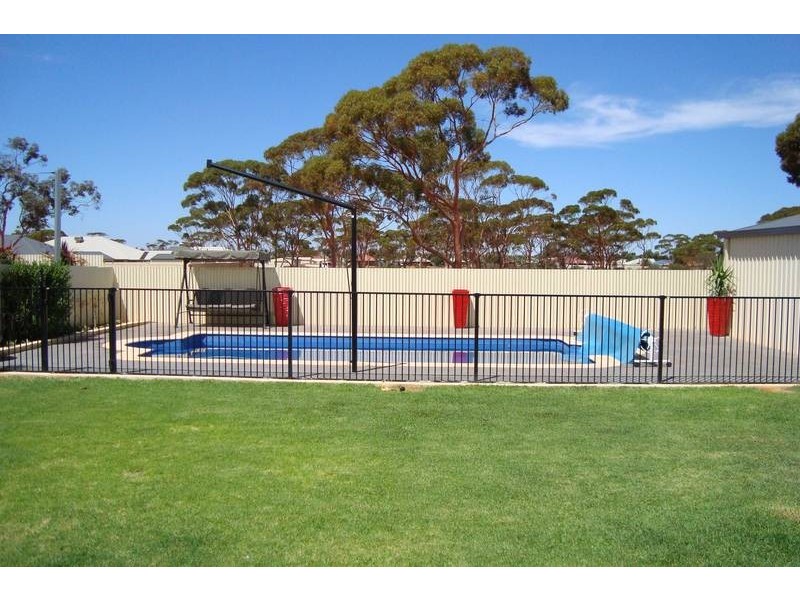 5 Vitali Crescent, Somerville, Kalgoorlie WA 6430