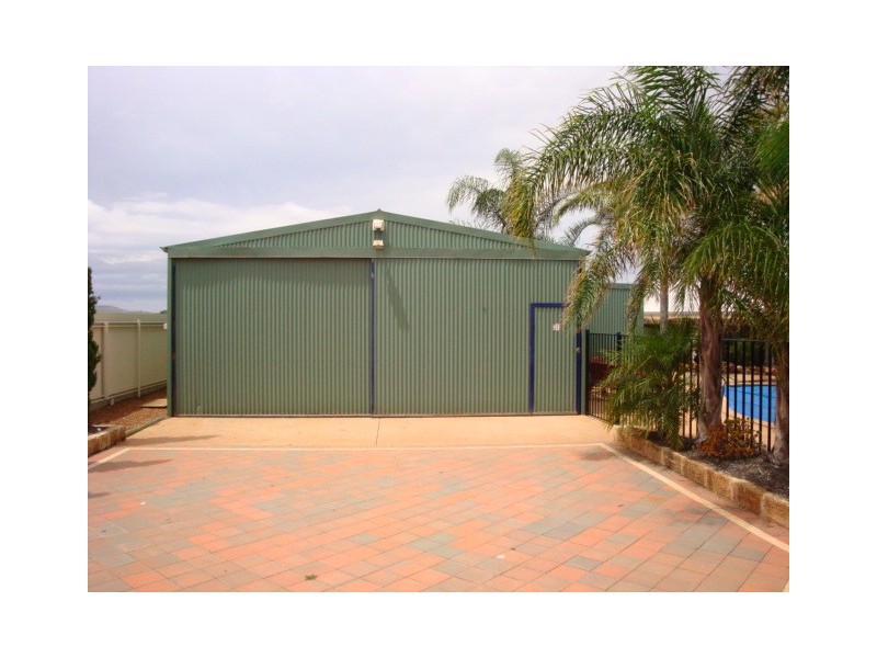 2 McGillivray Crescent, Kalgoorlie WA 6430