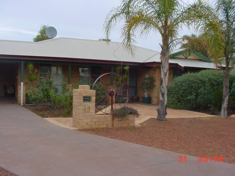13 Carlyle Court, Kalgoorlie WA 6430