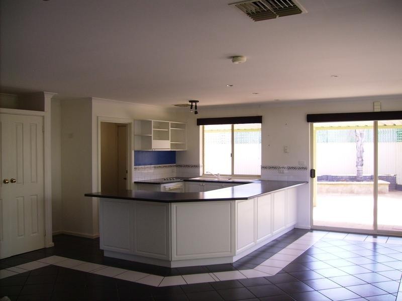 18b Heston Court, Kalgoorlie WA 6430