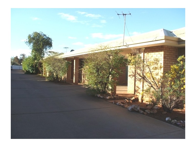 4/1 Steel Place, FAIRWAYS, Kalgoorlie WA 6430