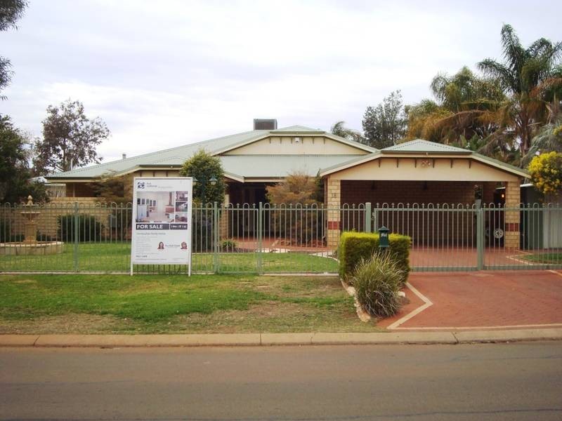 18 Killington Crescent, Fairways, Kalgoorlie WA 6430