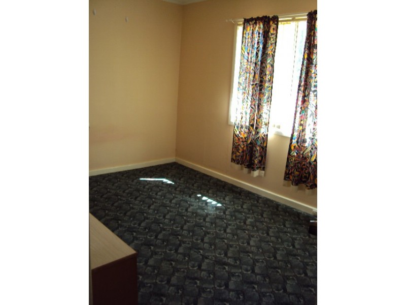 27 Sylvester Street, Coolgardie WA 6429