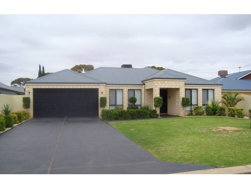 5 Vitali Crescent, Somerville, Kalgoorlie WA 6430