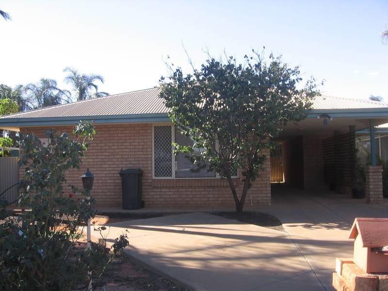 20C Holmes Street, Boulder WA 6432