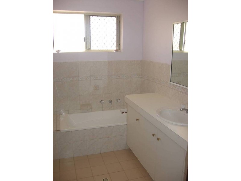 20C Holmes Street, Boulder WA 6432