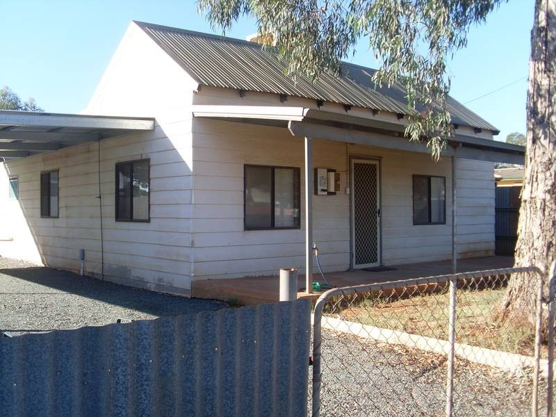 143 Forrest Street, Boulder WA 6432