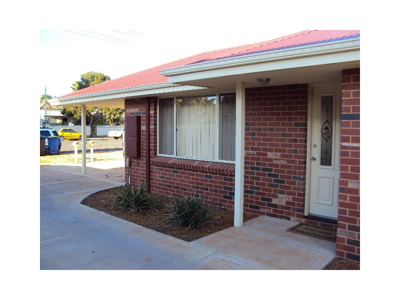 1/6 Rhodes Street, Kalgoorlie WA 6430
