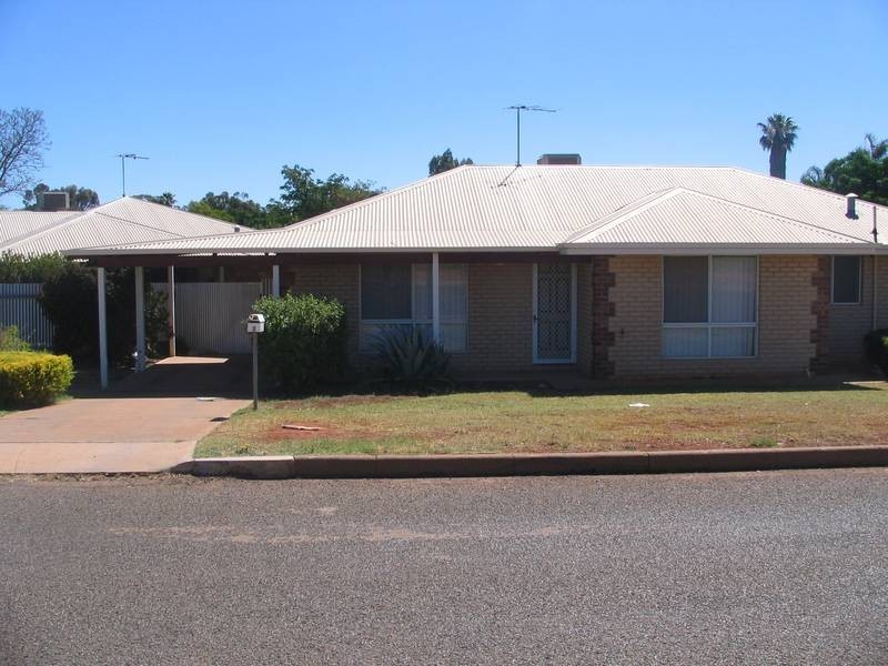 2/2 Lyall street, Kalgoorlie WA 6430
