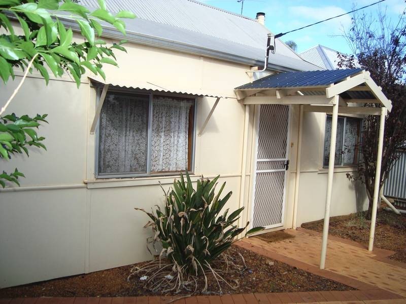 99 Collins Street, LAMINGTON, Kalgoorlie WA 6430
