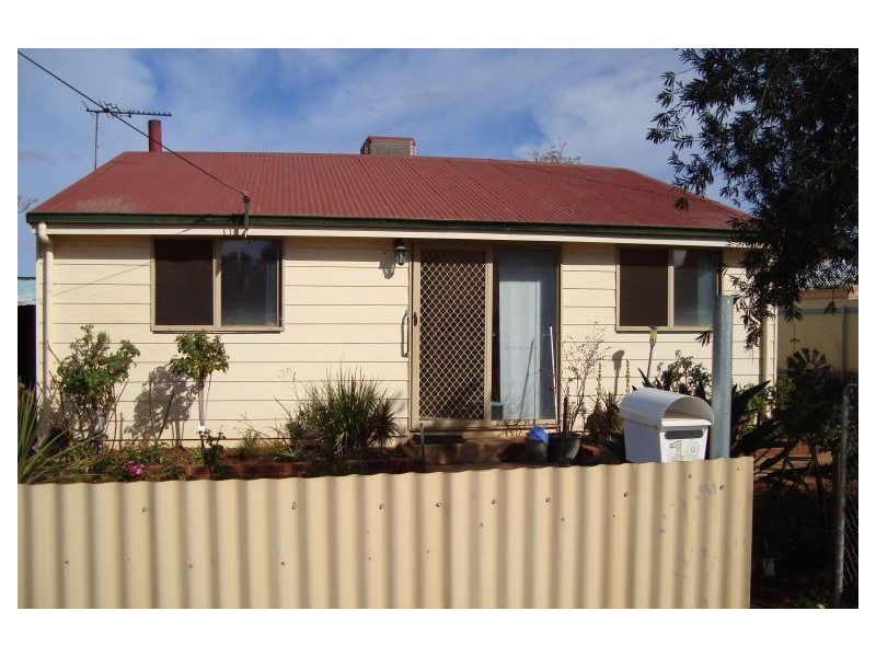 10 Hewitt Street,, Kalgoorlie WA 6430