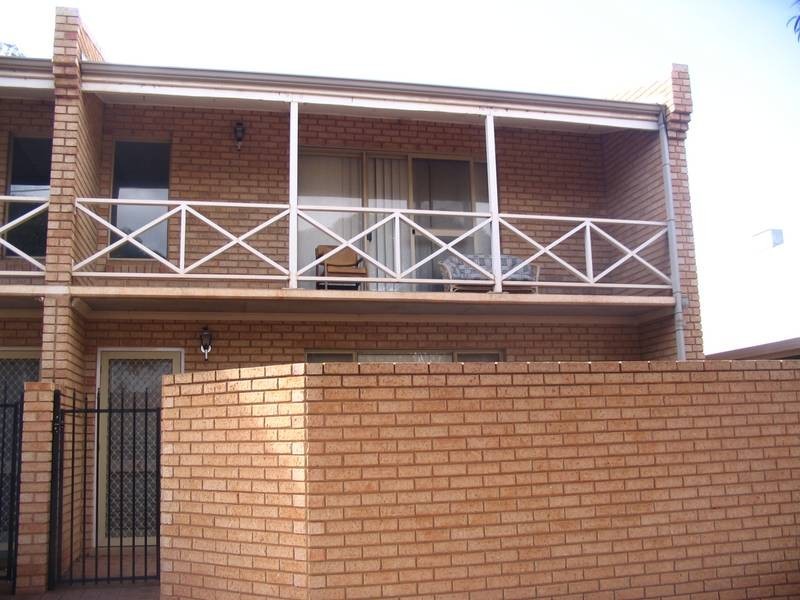 4/9 Maritana Street, Kalgoorlie WA 6430