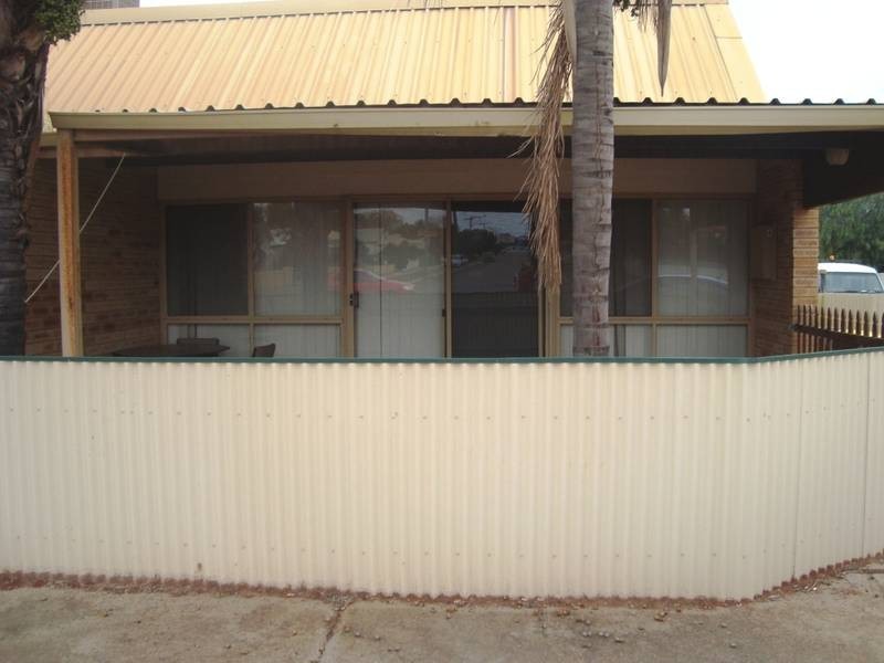 4/2 CARRINGTON STREET, Kalgoorlie WA 6430