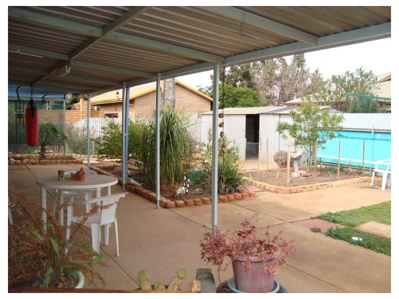 34 Johnston Street, Boulder WA 6432