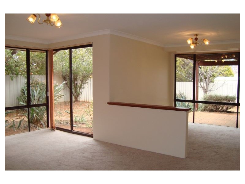 6 Compton Court, Hannans WA 6430