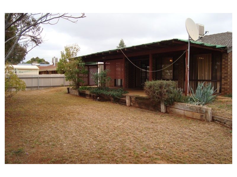 6 Compton Court, Hannans WA 6430