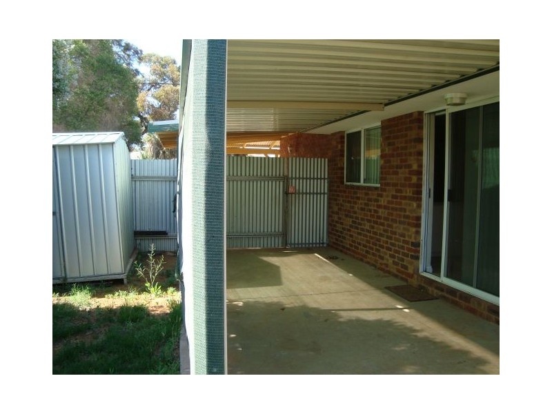 102A Davis Street, Boulder WA 6432