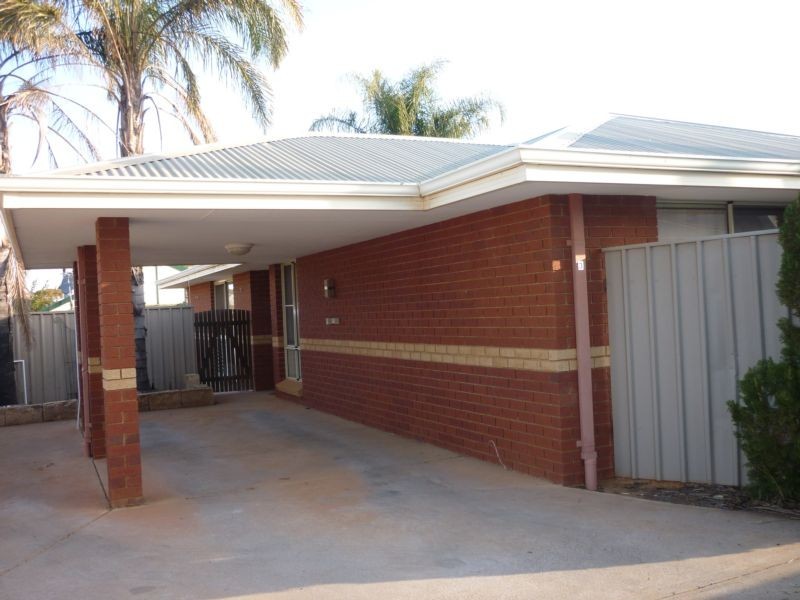 3/12 Carlyle Court, Boulder WA 6432