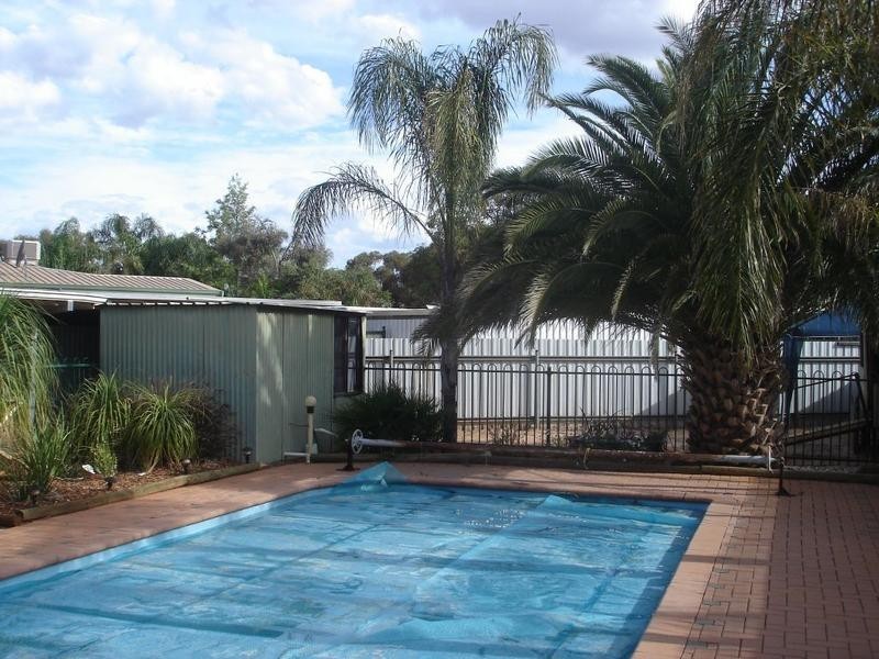 2 Agnew Close, Boulder WA 6432