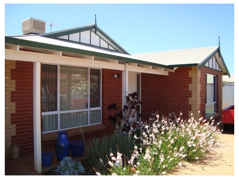 35A Trevaskis Street, Kalgoorlie WA 6430