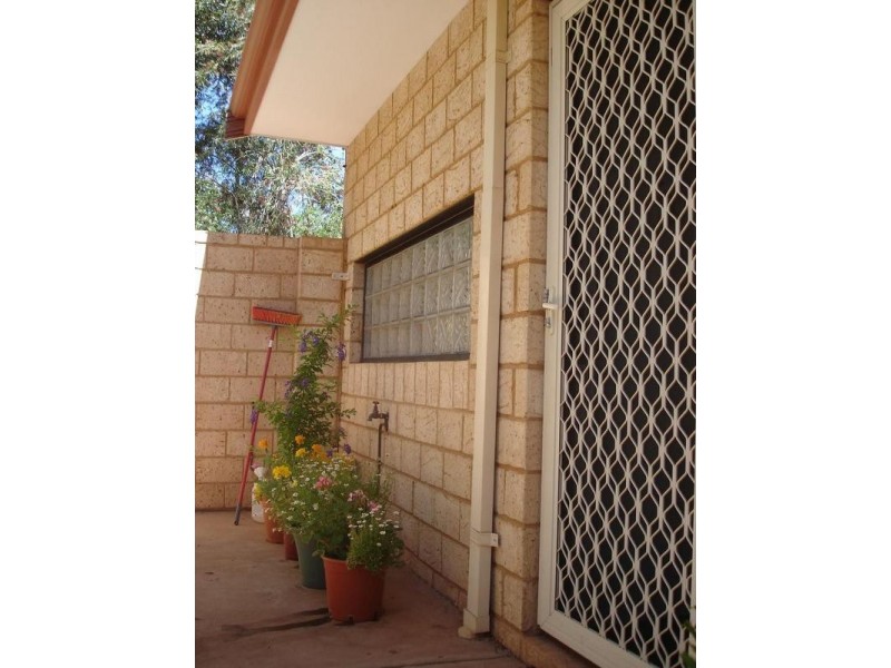 8/9 Brookman Street, Kalgoorlie WA 6430