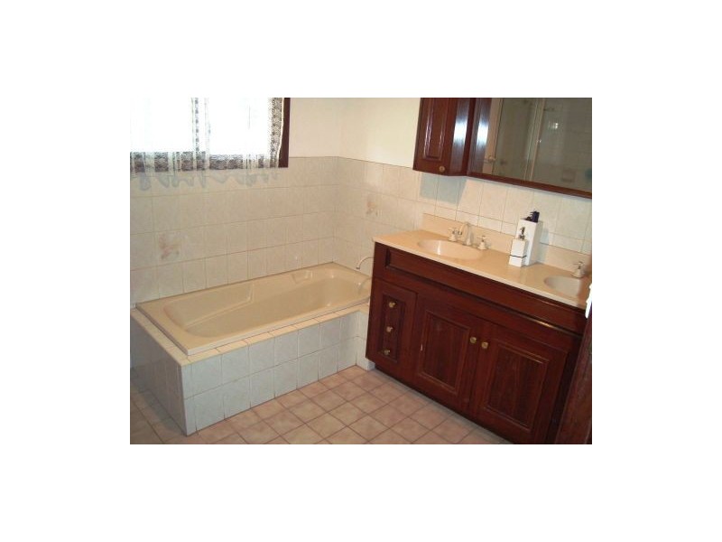 113 Davis Street, Boulder WA 6432