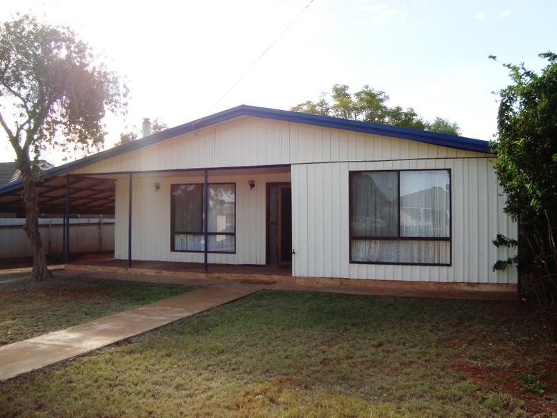 113 Davis Street, Boulder WA 6432