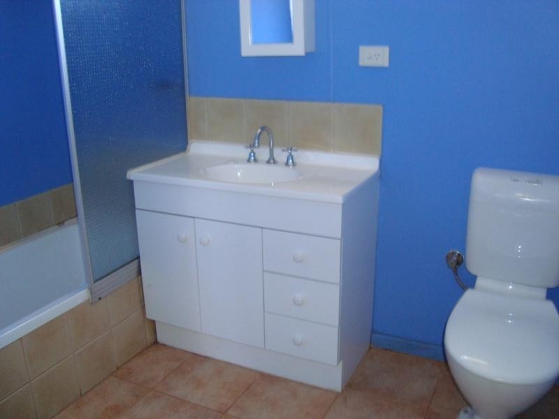 77 Shaw Street, Coolgardie WA 6429