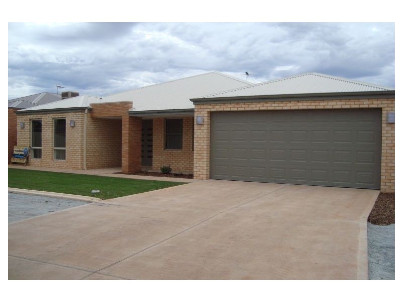 11 Pirring Way, HANNANS, Kalgoorlie WA 6430