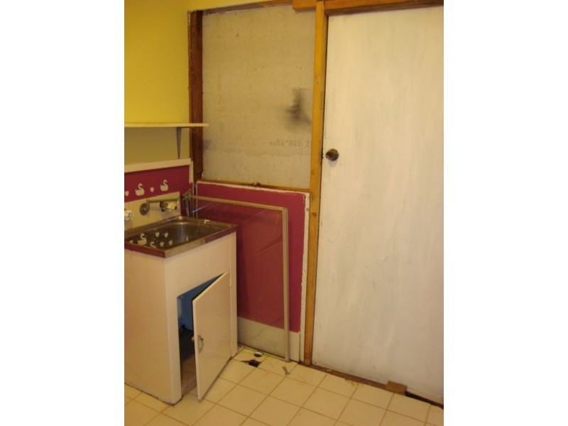 8 Jenkins Street, Coolgardie WA 6429