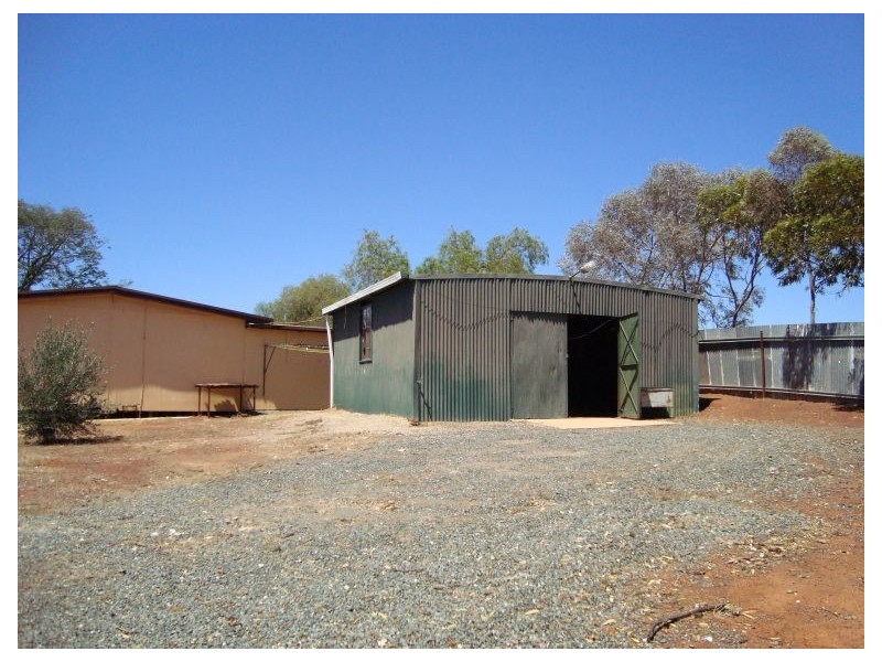 8 Jenkins Street, Coolgardie WA 6429