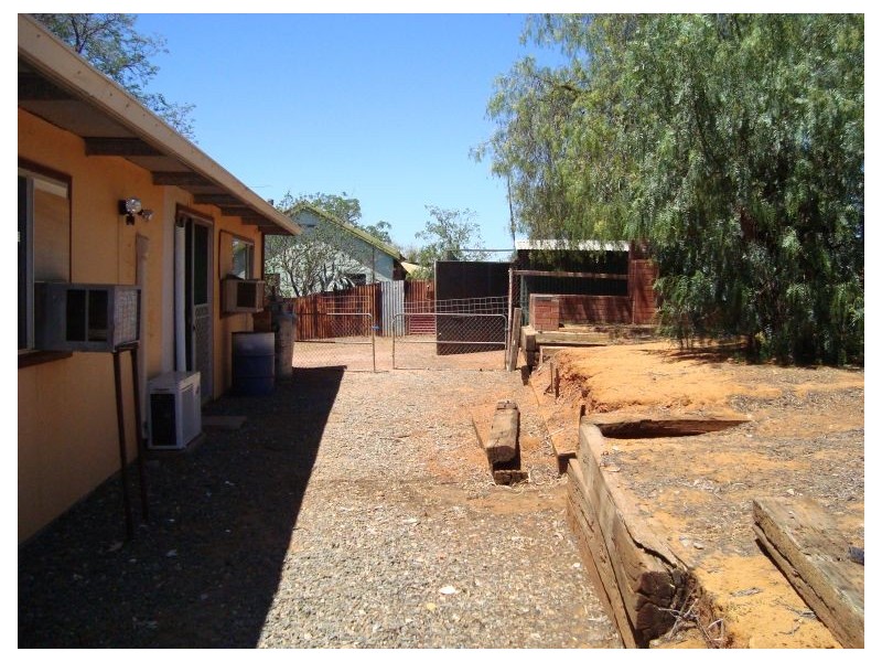 8 Jenkins Street, Coolgardie WA 6429